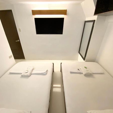 E Relaxed Haven Transient House Hotel Pasay Buitenkant foto