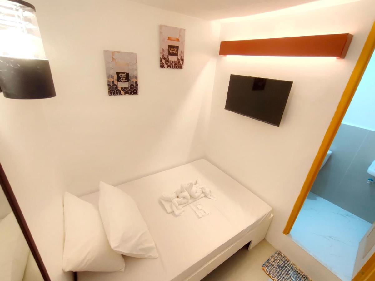 E Relaxed Haven Transient House Hotel Pasay Buitenkant foto